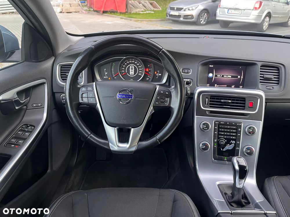Volvo V60 - 15