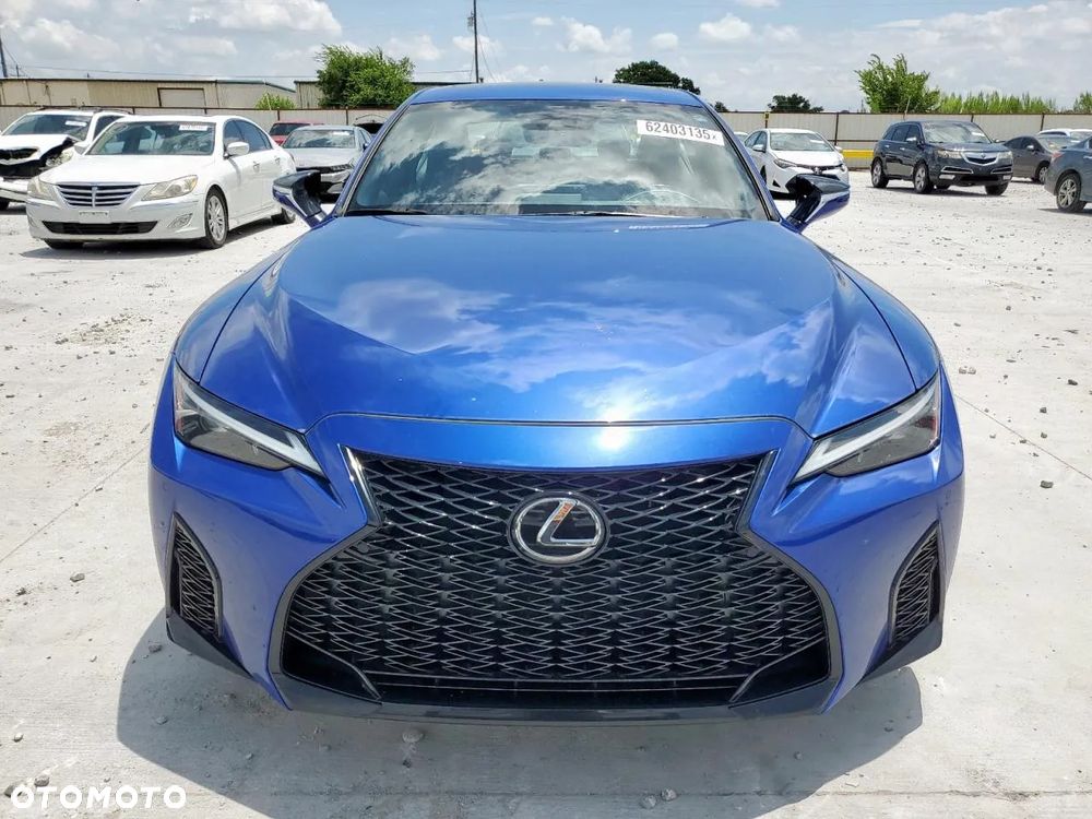 Lexus IS - 5