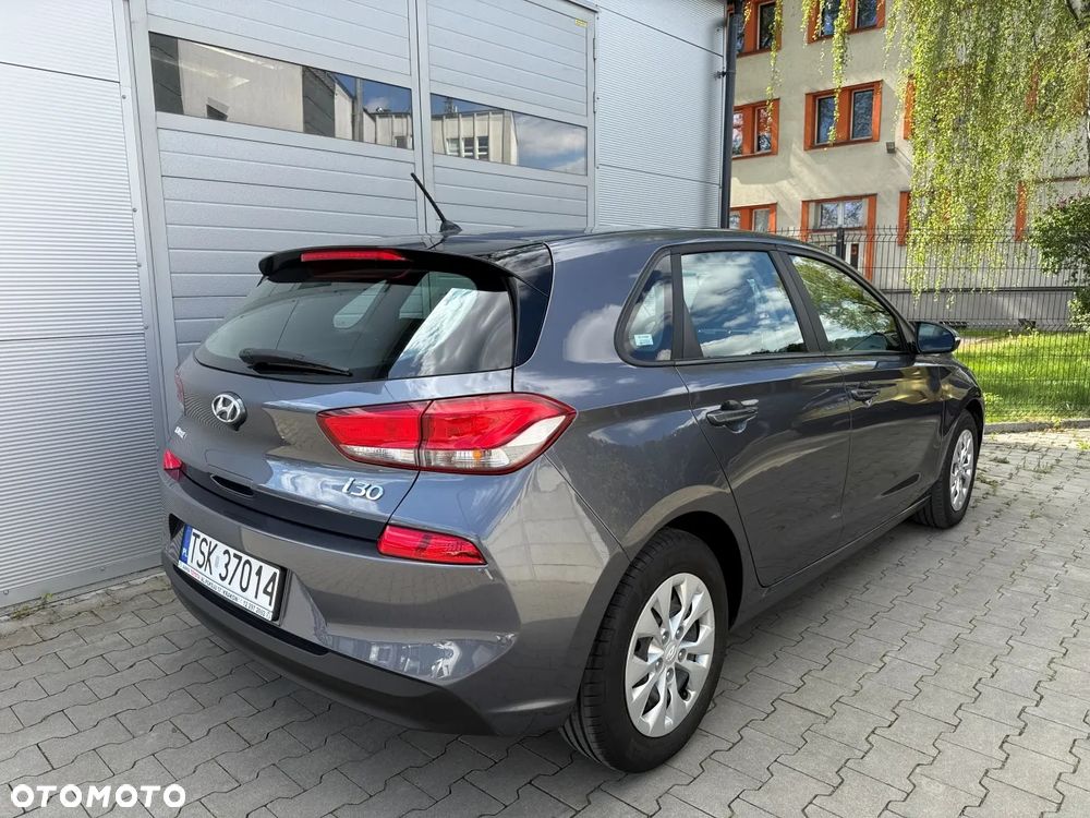 Hyundai i30 1.6 D Classic + - 5