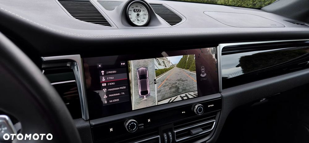 Porsche Macan T - 18