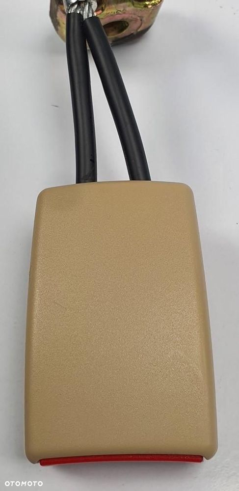 ZAPINKA PASA PRAWY TYŁ VW PASSAT B5 3B0857740D - 2