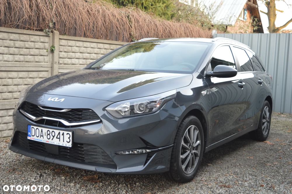 Kia Ceed 1.5 T-GDI Business Line Plus DCT - 1