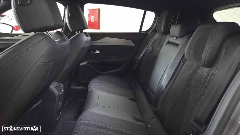Peugeot 308 1.6 Hybrid GT Pack e-EAT8 - 21