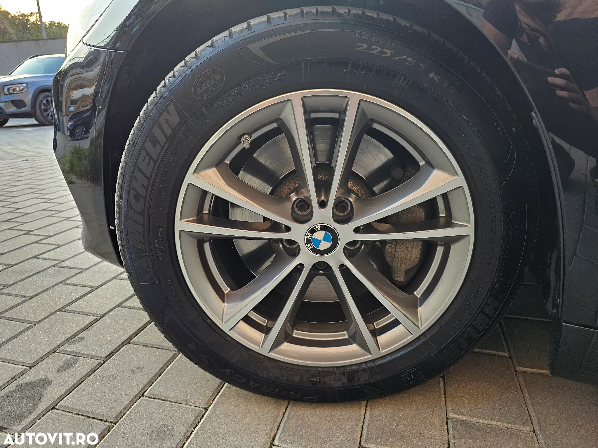 BMW Seria 5 530d xDrive AT - 35