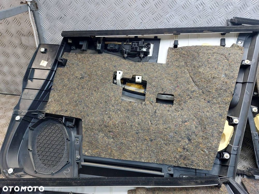 BOCZEK BOCZKI DRZWI KOMPLET NISSAN MURANO Z50 - 9