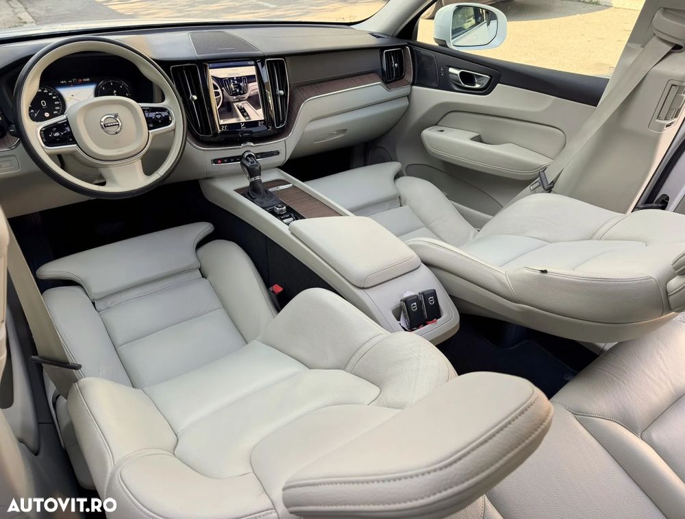 Volvo XC 60 - 22