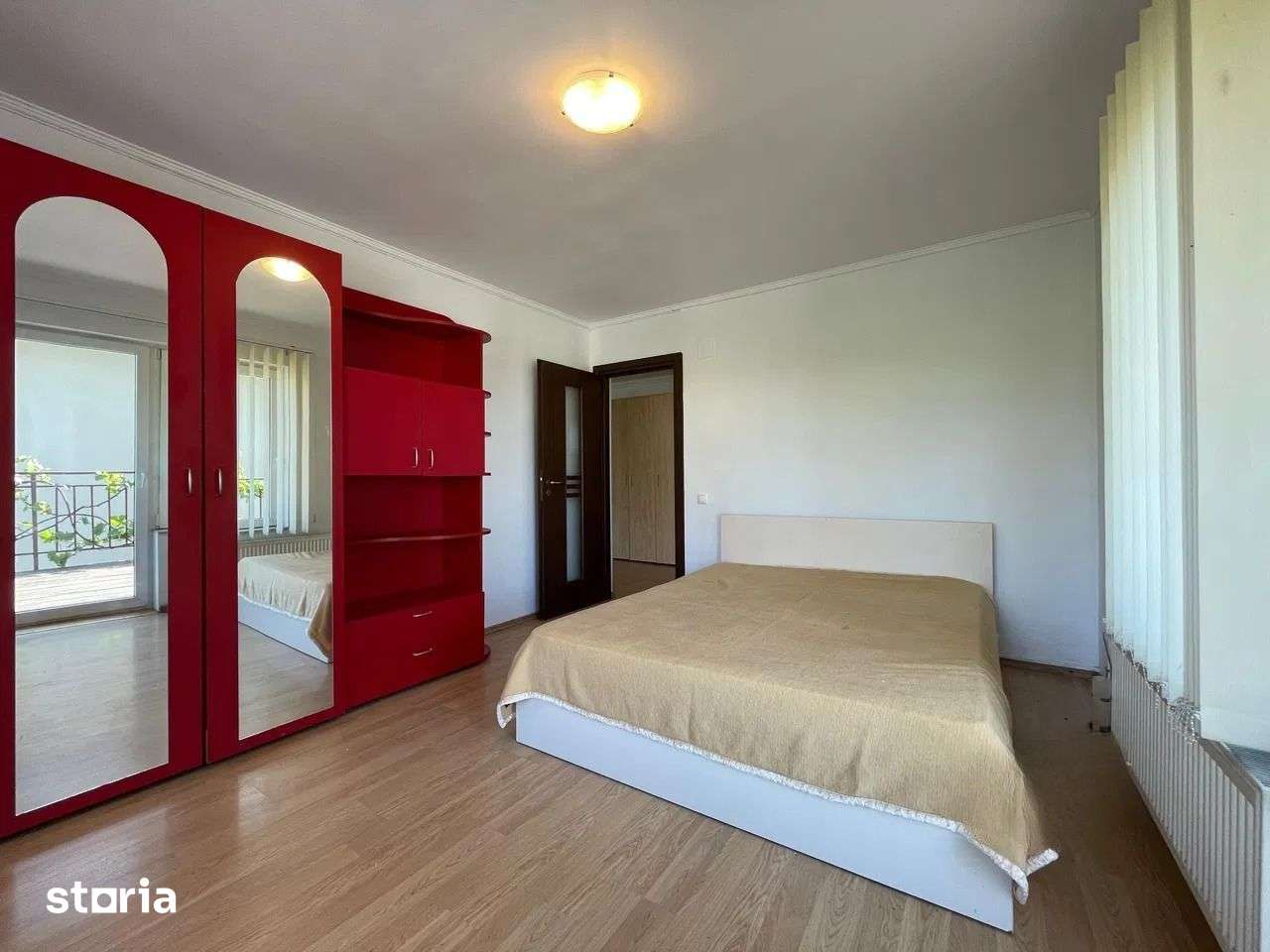 Apartament 3 camere, parcare, strada privata imobil tip vila,Buna Ziua — fotografia 1