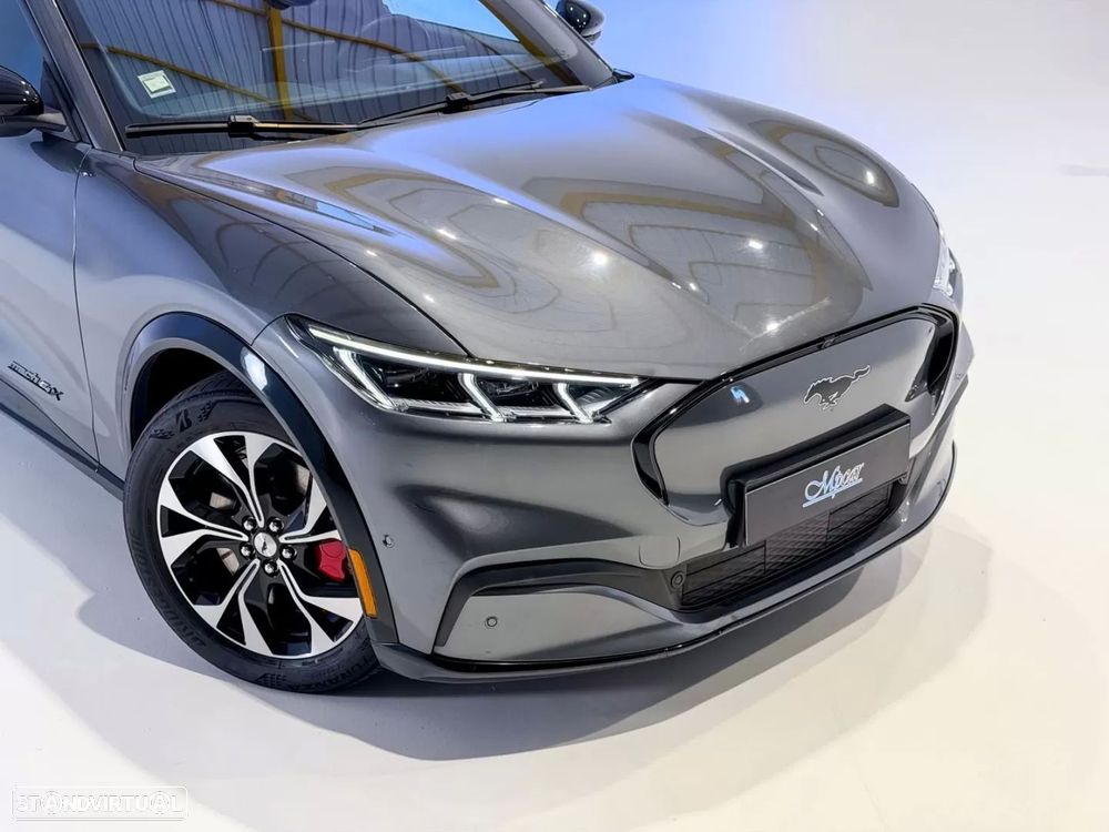 Ford Mustang Mach-E Alargada AWD - 13
