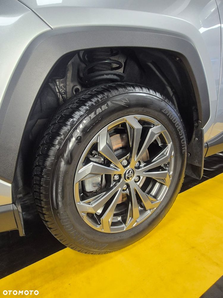 Toyota RAV4 - 12