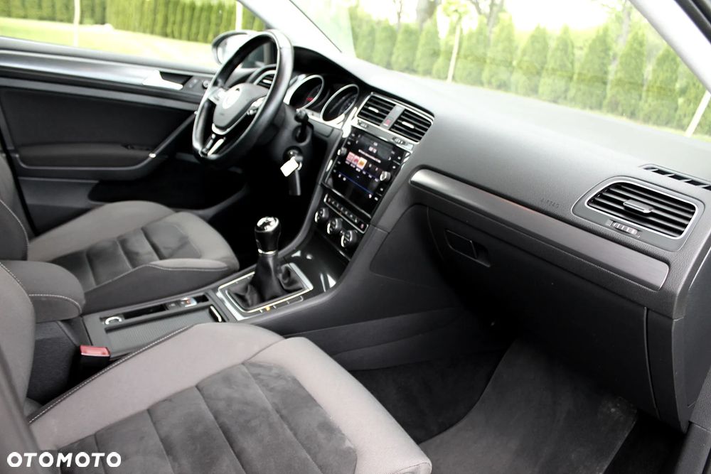 Volkswagen Golf 1.6 TDI (BlueMotion Technology) Comfortline - 6