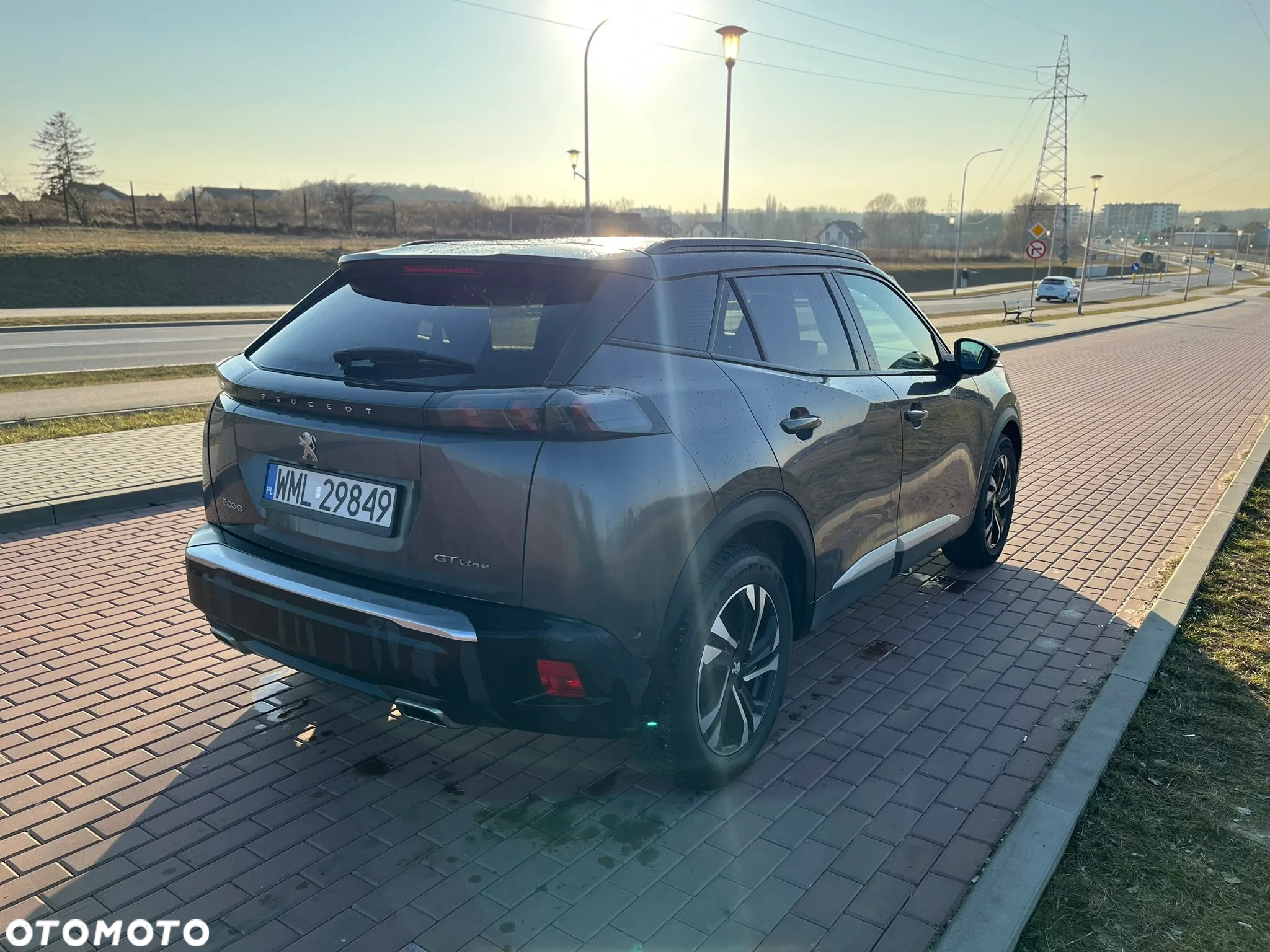 Peugeot 2008 1.2 PureTech GT Line S&S EAT8 - 5
