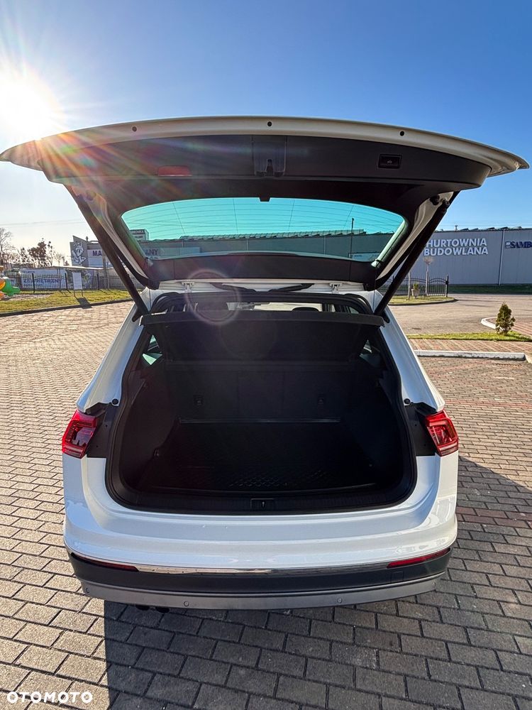 Volkswagen Tiguan 2.0 TDI SCR 4MOTION DSG Comfortline - 12