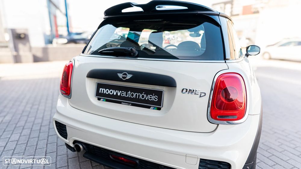 MINI 3 Portas One D - 9