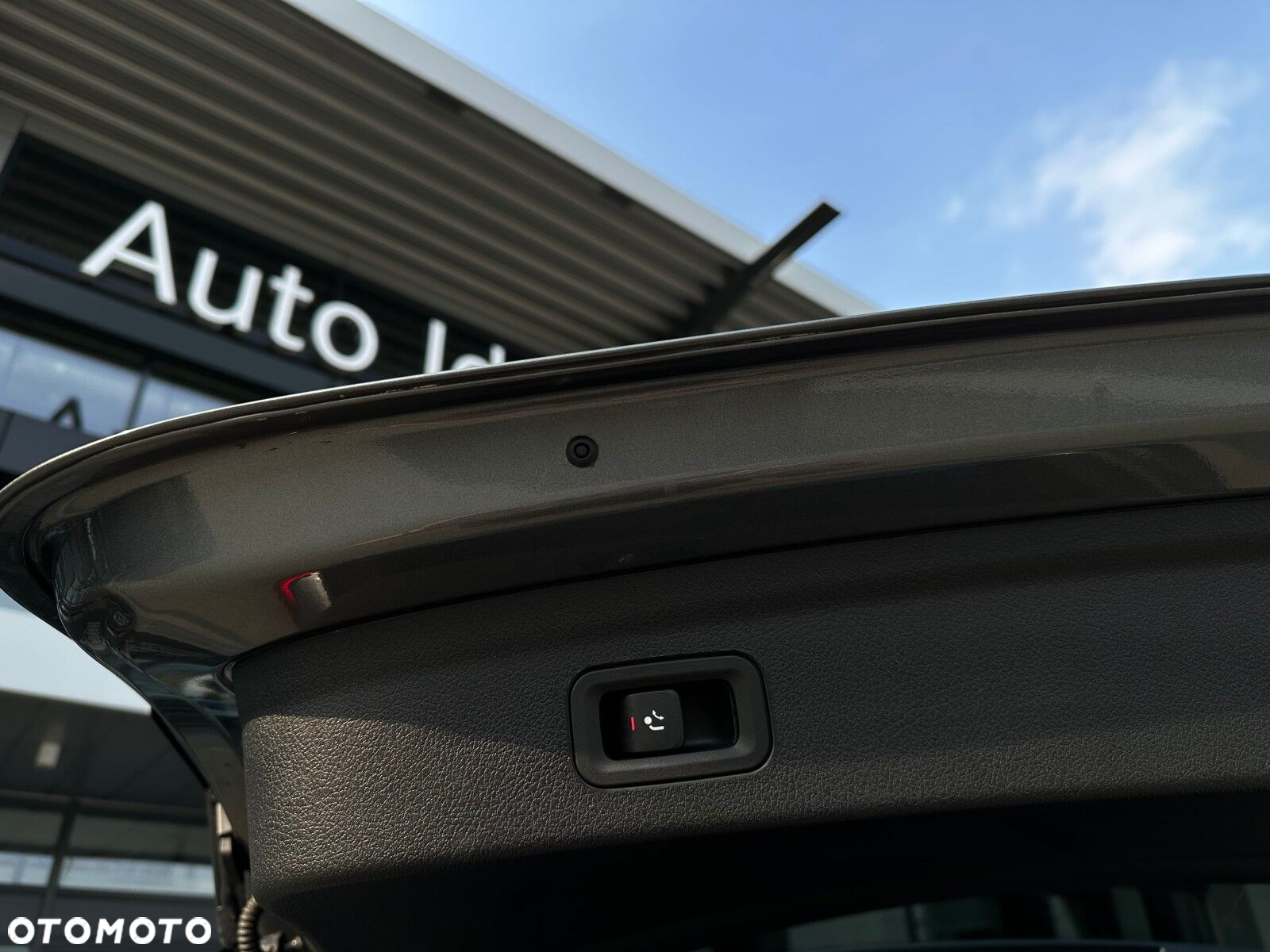 Mercedes-Benz GLE - 26