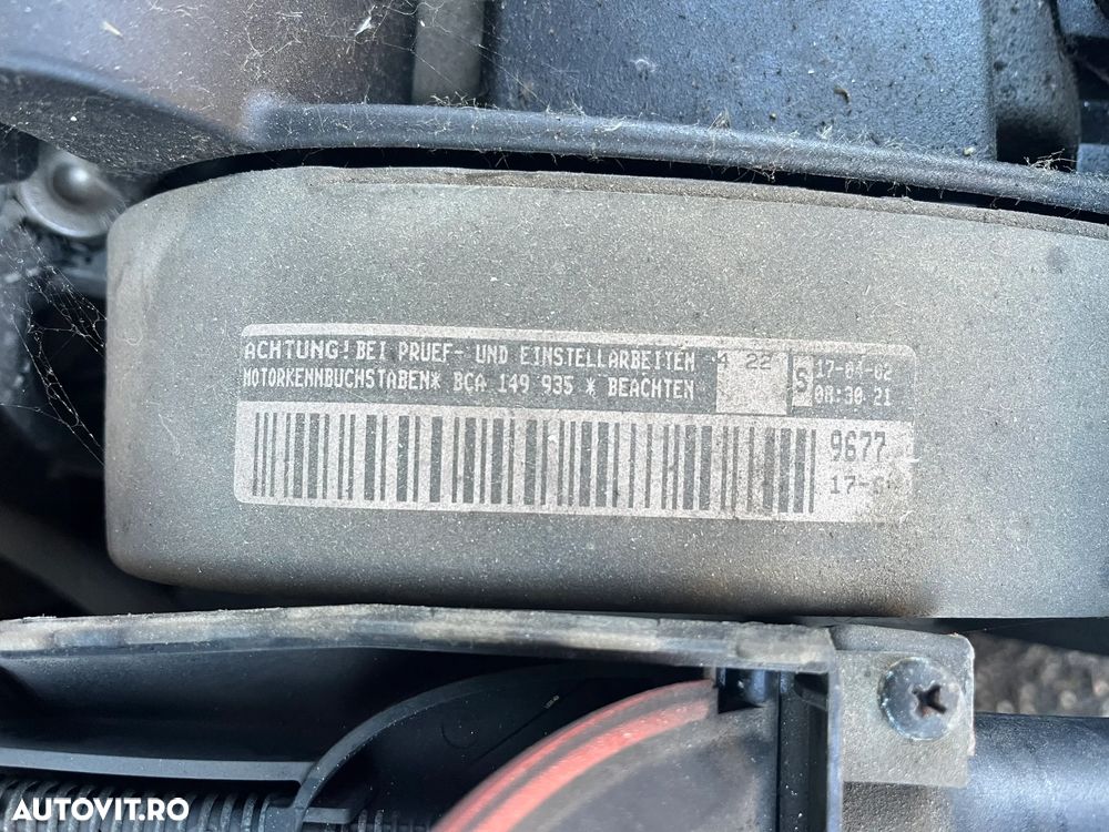 Dezmembrez VW Volkswagen Golf 4 negru 1,4 benzina BCA 2002 - 5