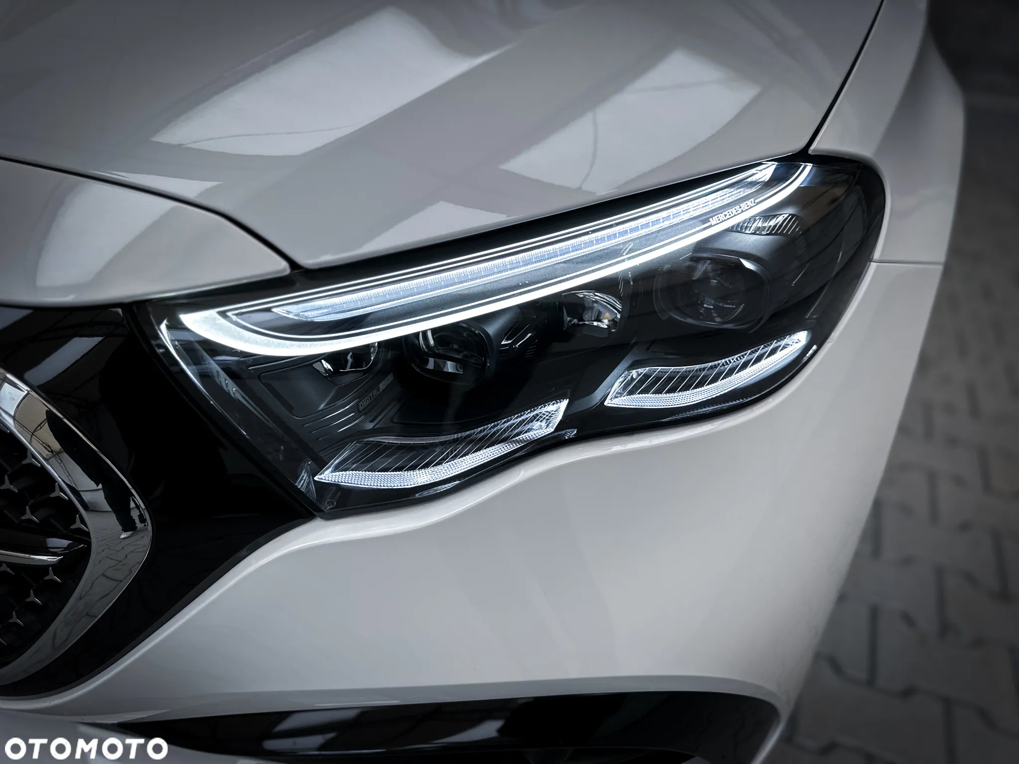 Mercedes-Benz Klasa E 220 d 4Matic 9G-TRONIC Edition AMG Line - 9