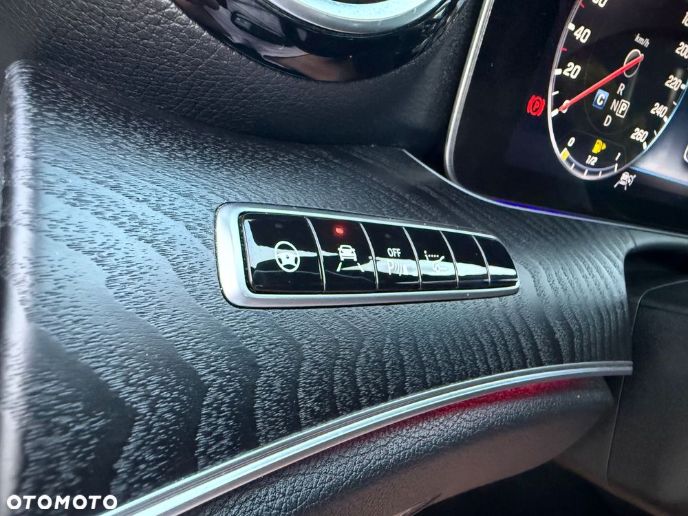 Mercedes-Benz Klasa E 220 d 4Matic T All-Terrain 9G-TRONIC Exclusive - 25