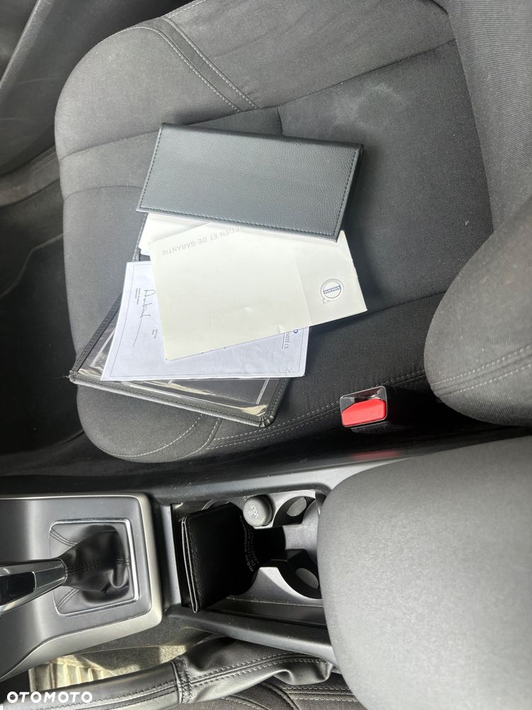 Volvo V40 D2 Drive-E Momentum - 19