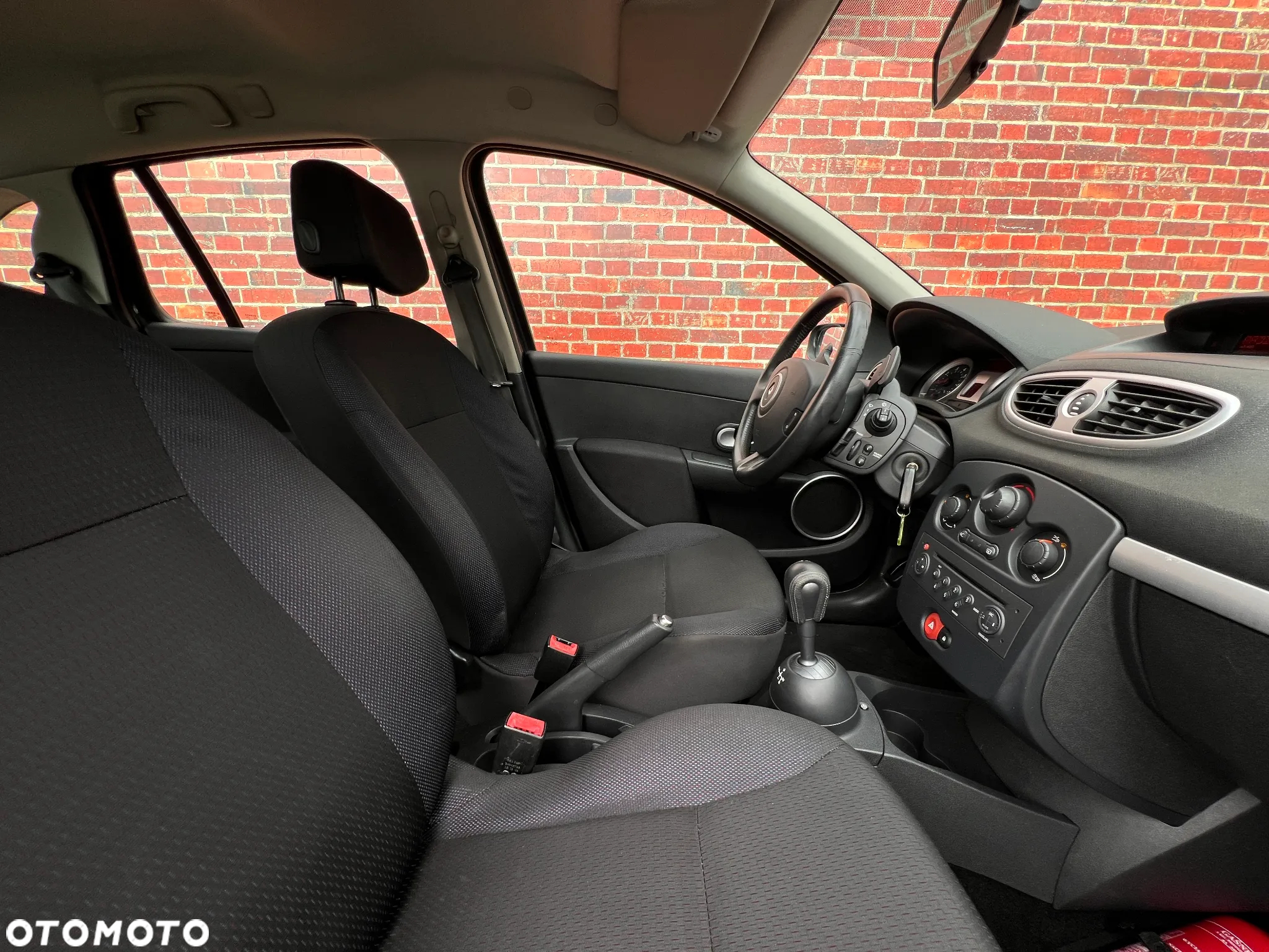 Renault Clio - 14