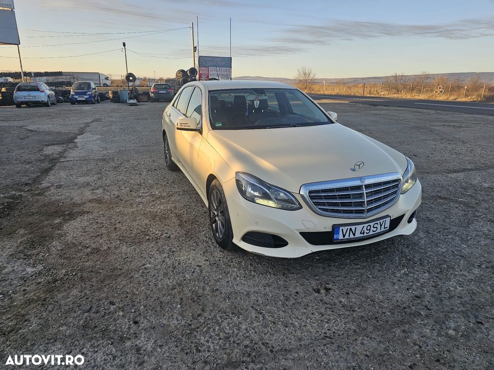 Mercedes-Benz E 200 BlueTEC 7G-TRONIC Elegance - 7