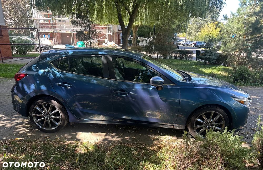 Mazda 3 - 6