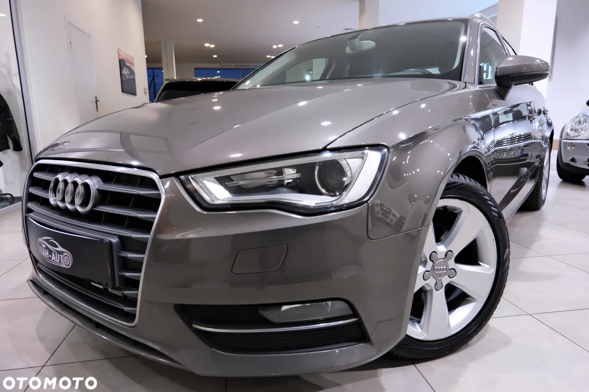 Audi A3 1.6 TDI Sportback S tronic Ambiente - 21