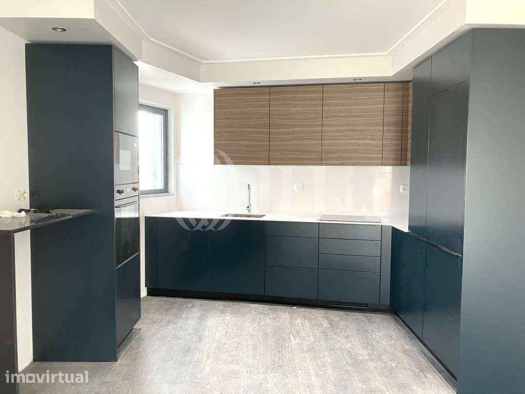 Apartamento T2, com estacionamento, em Alcântara, Lisboa - Grande imagem: 4/37