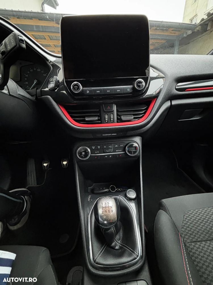 Ford Fiesta 1.0 EcoBoost ST Line - 26