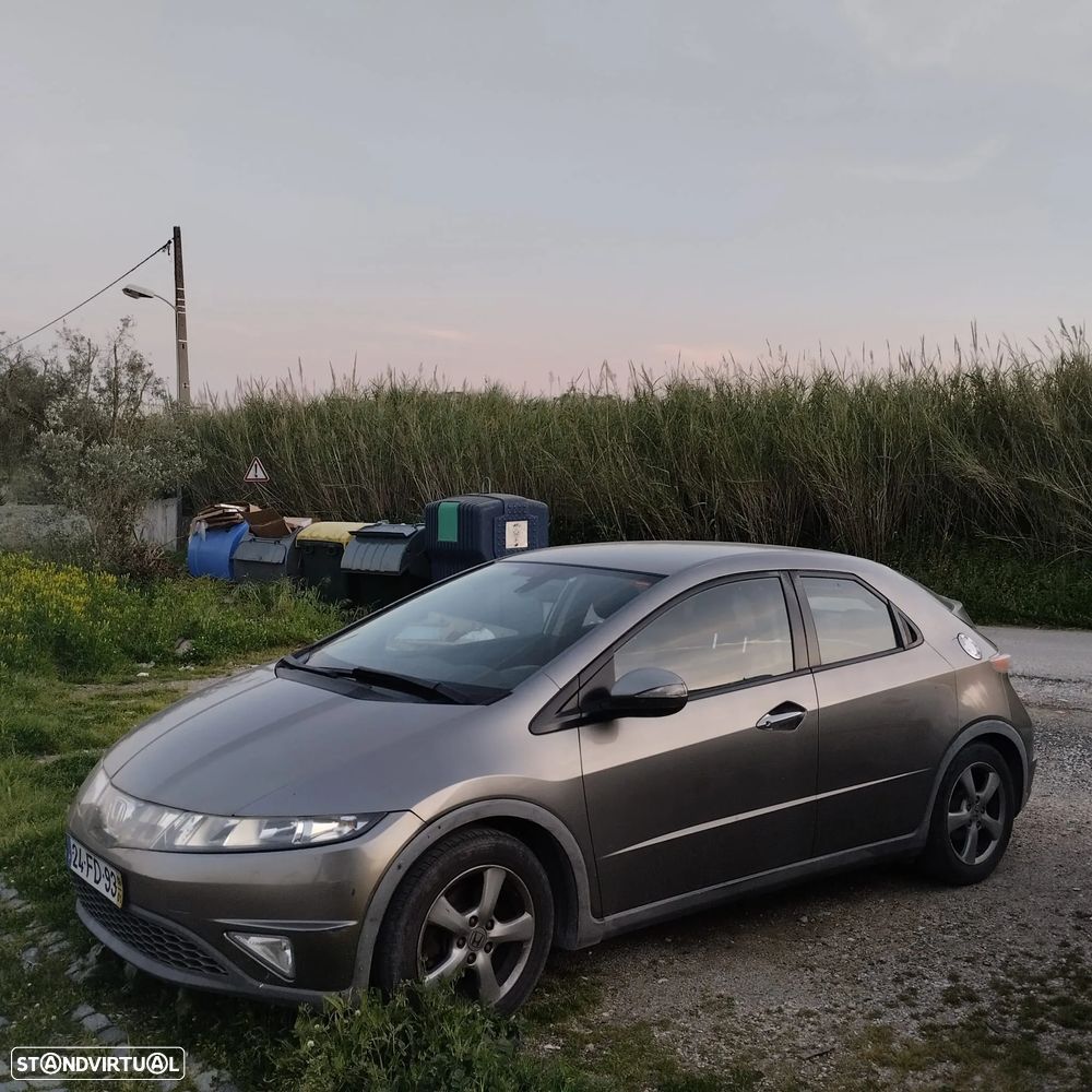 Honda Civic 1.4 Comfort - 1