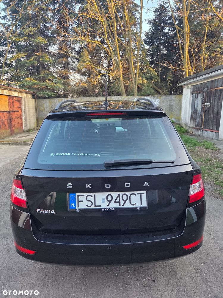 Skoda Fabia 1.0 TSI Ambition - 4