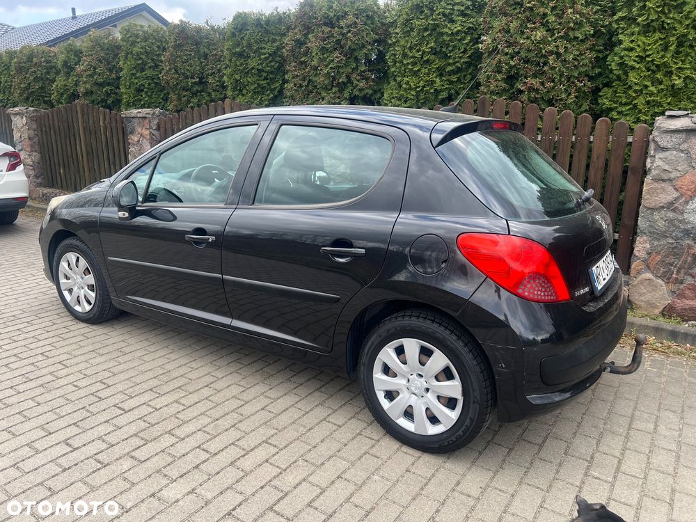 Peugeot 207 - 2