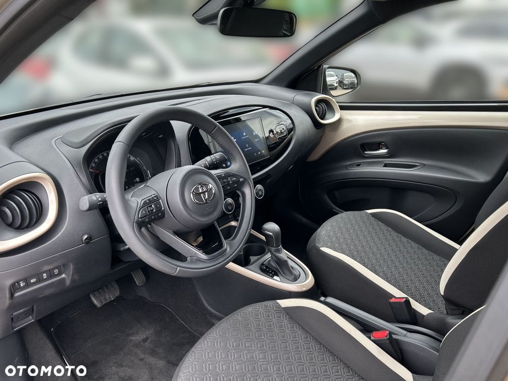 Toyota Aygo X 1.0 VVT-i Style CVT - 16
