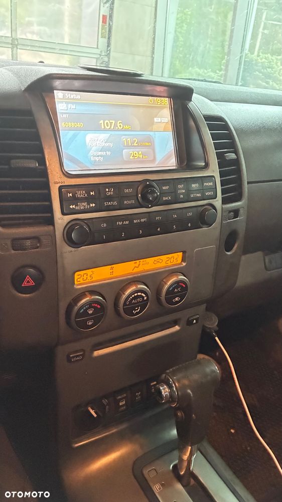 Nissan Navara 2.5 D LE - 10