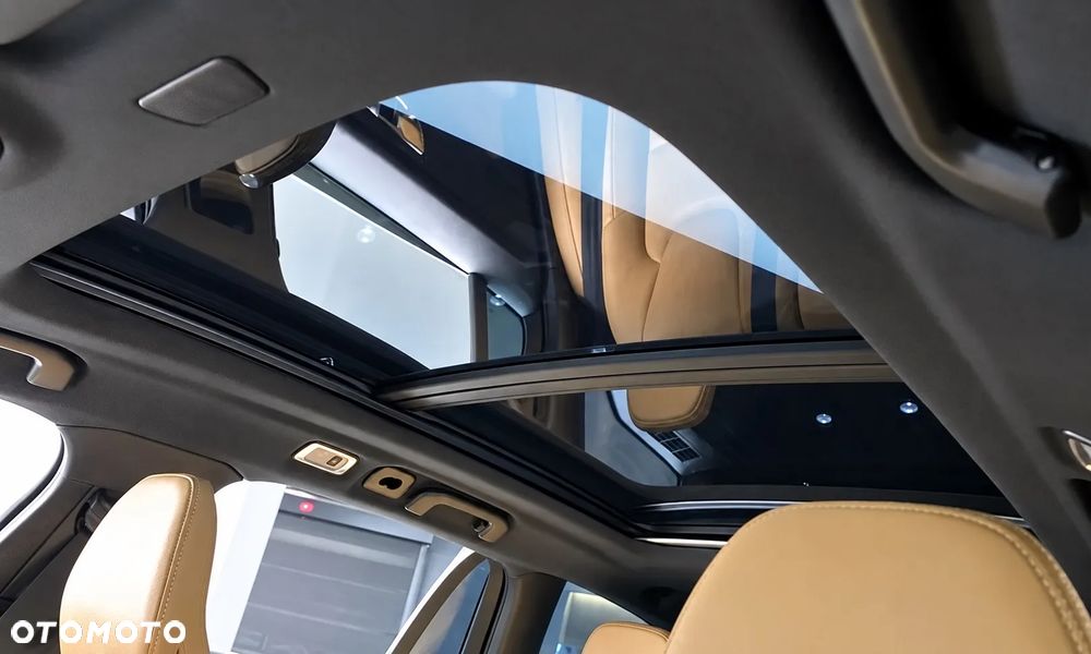 Volvo V60 Cross Country Pro T5 AWD - 11
