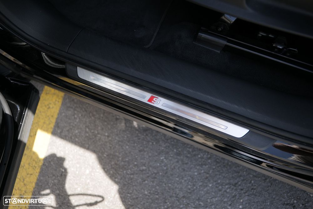 Audi e-tron 55 quattro S line - 21