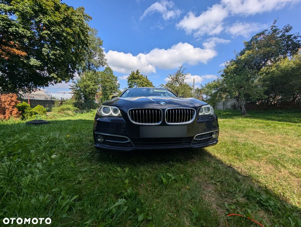 BMW Seria 5 520d xDrive Luxury Line - 3