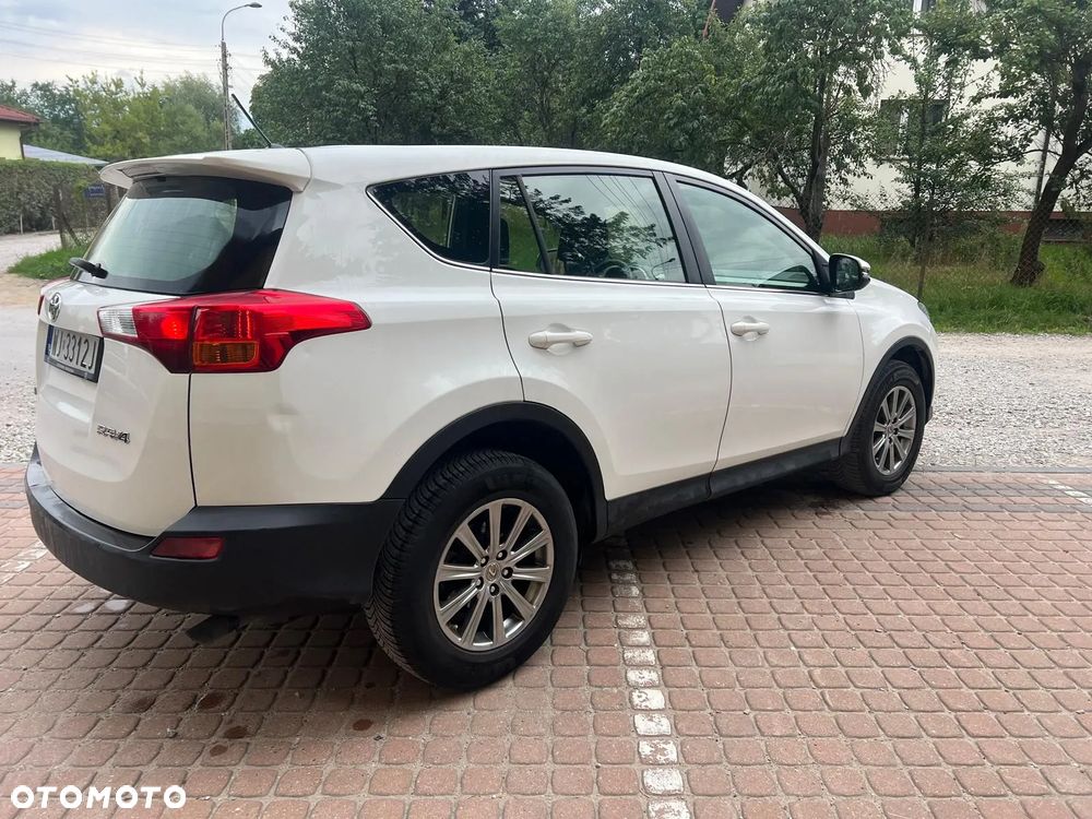 Toyota RAV4 2.0 D-4D Active - 12