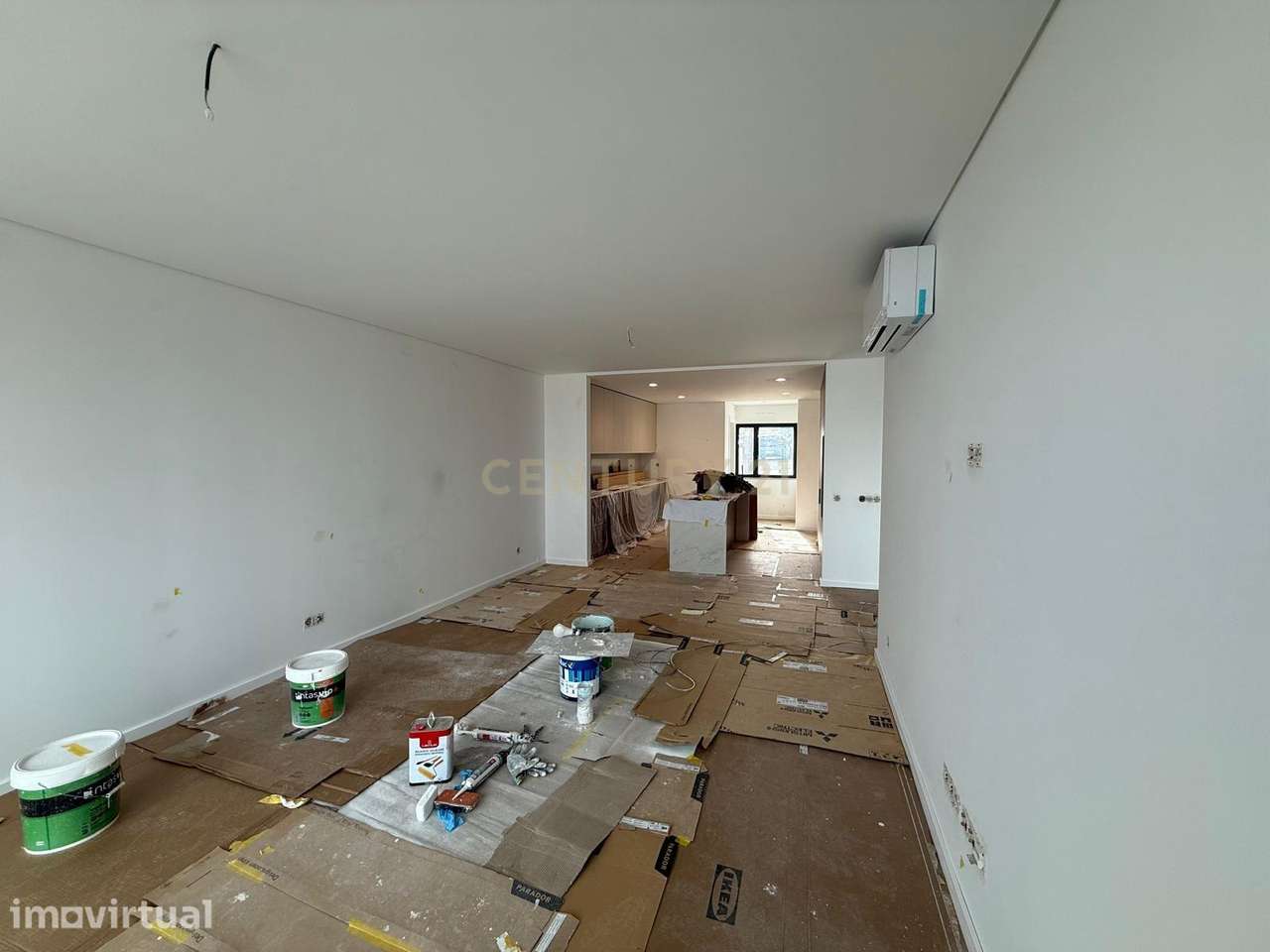 Moradia em Banda T3+1|Garagem|Terraço|Loures - Grande imagem: 2/17