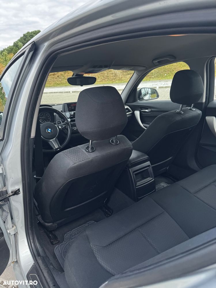BMW Seria 1 118i - 10