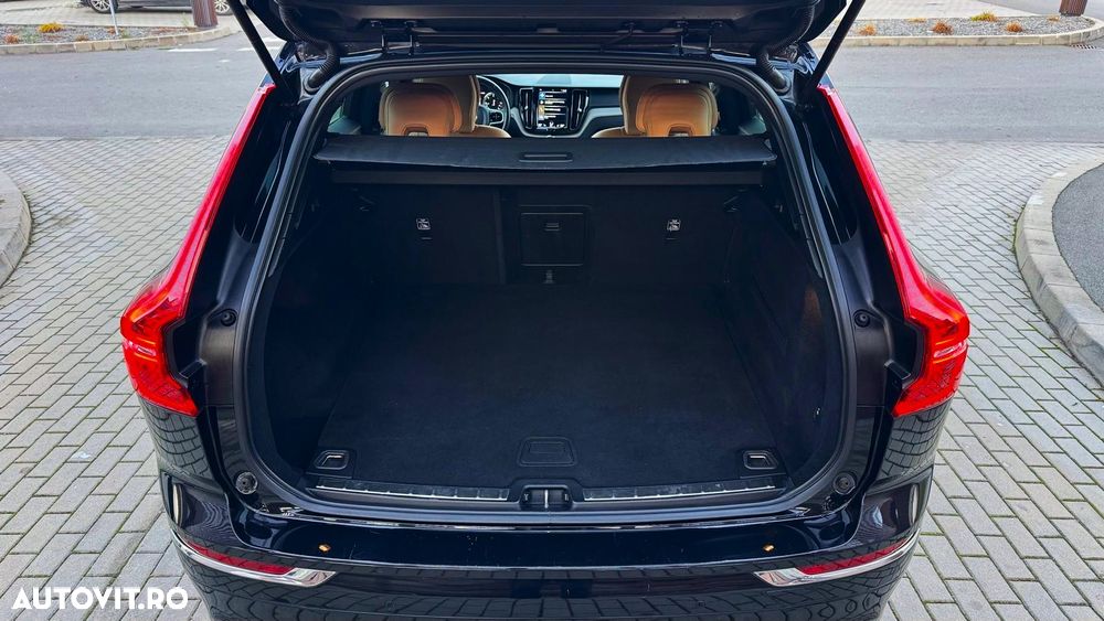 Volvo XC 60 D4 AWD Geartronic Inscription - 32