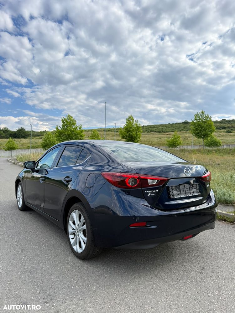 Mazda 3 - 3