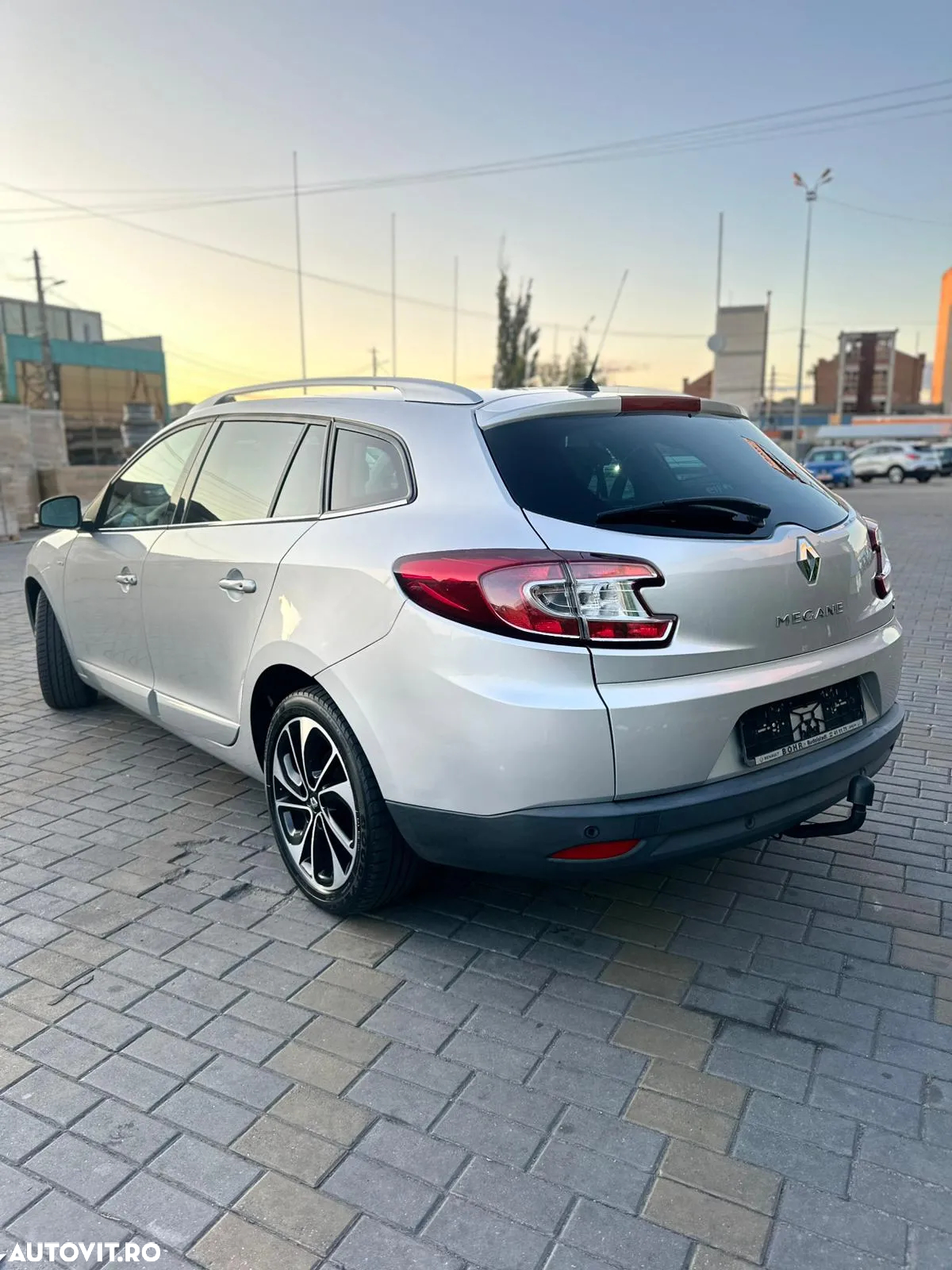 Renault Megane ENERGY dCi 110 Start & Stop Bose Edition - 3