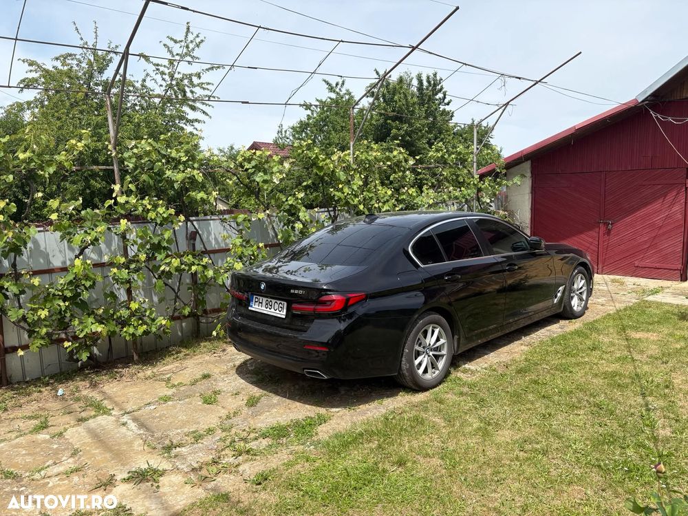 BMW Seria 5 520i AT MHEV - 3