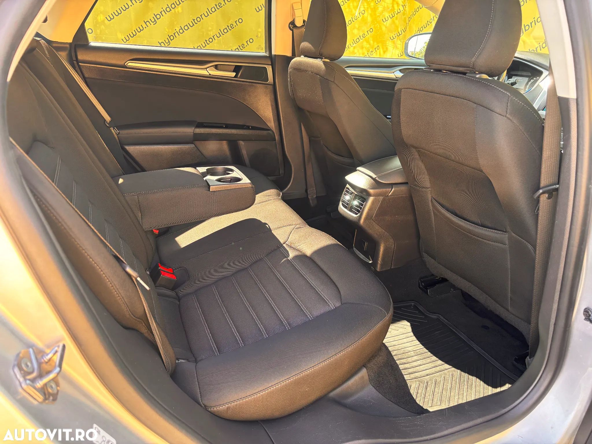 Ford Mondeo 2.0 TDCi Powershift Business - 30