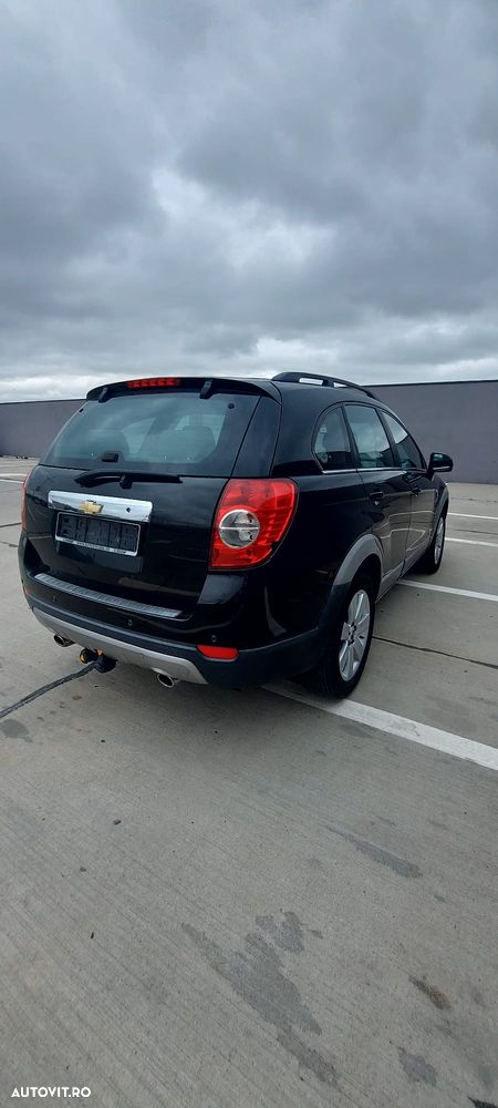 Chevrolet Captiva 2.0 4WD 7 Sitzer Automatik LT - 2