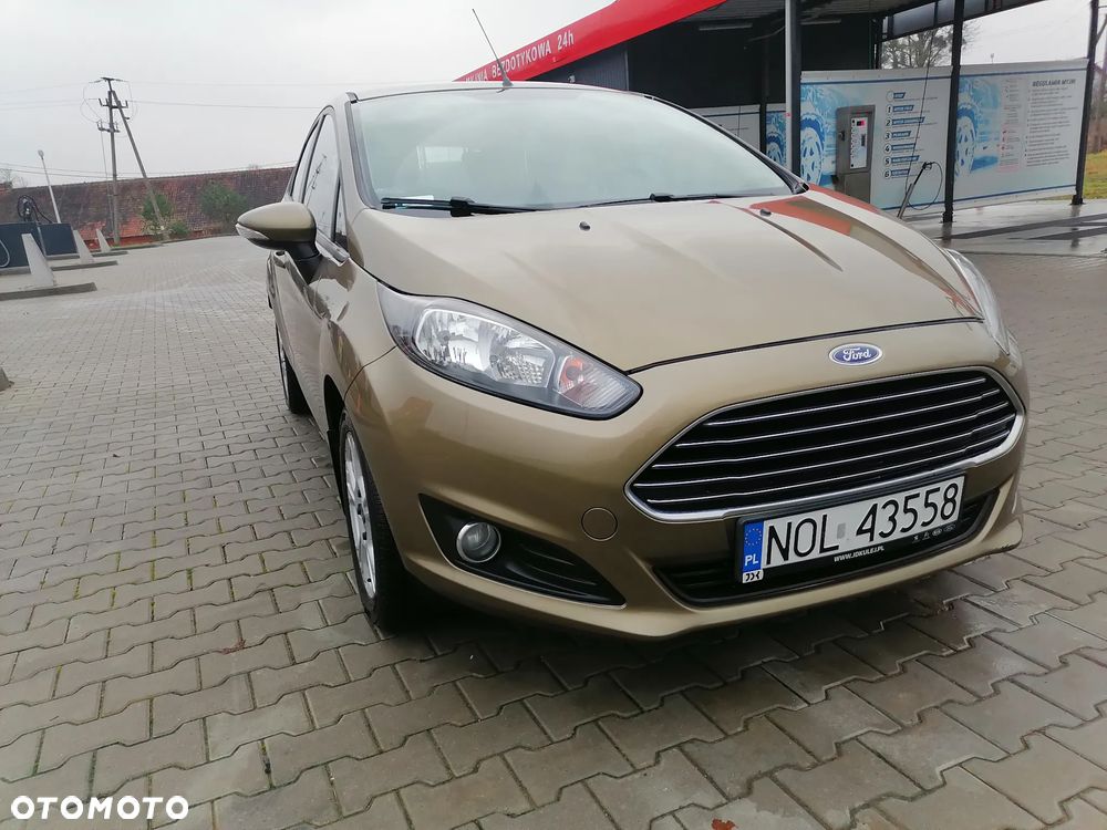 Ford Fiesta - 12