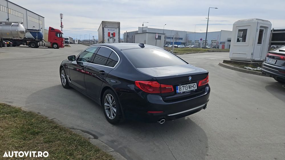 BMW Seria 5 530d xDrive AT - 2