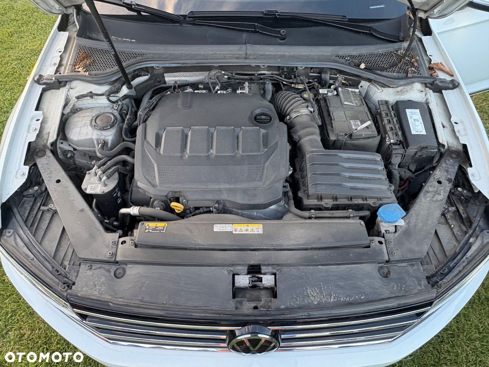 Volkswagen Passat Variant 2.0 TDI EVO Elegance DSG - 33