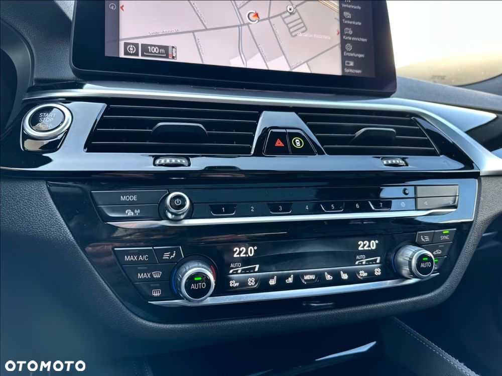 BMW Seria 5 540i xDrive - 21