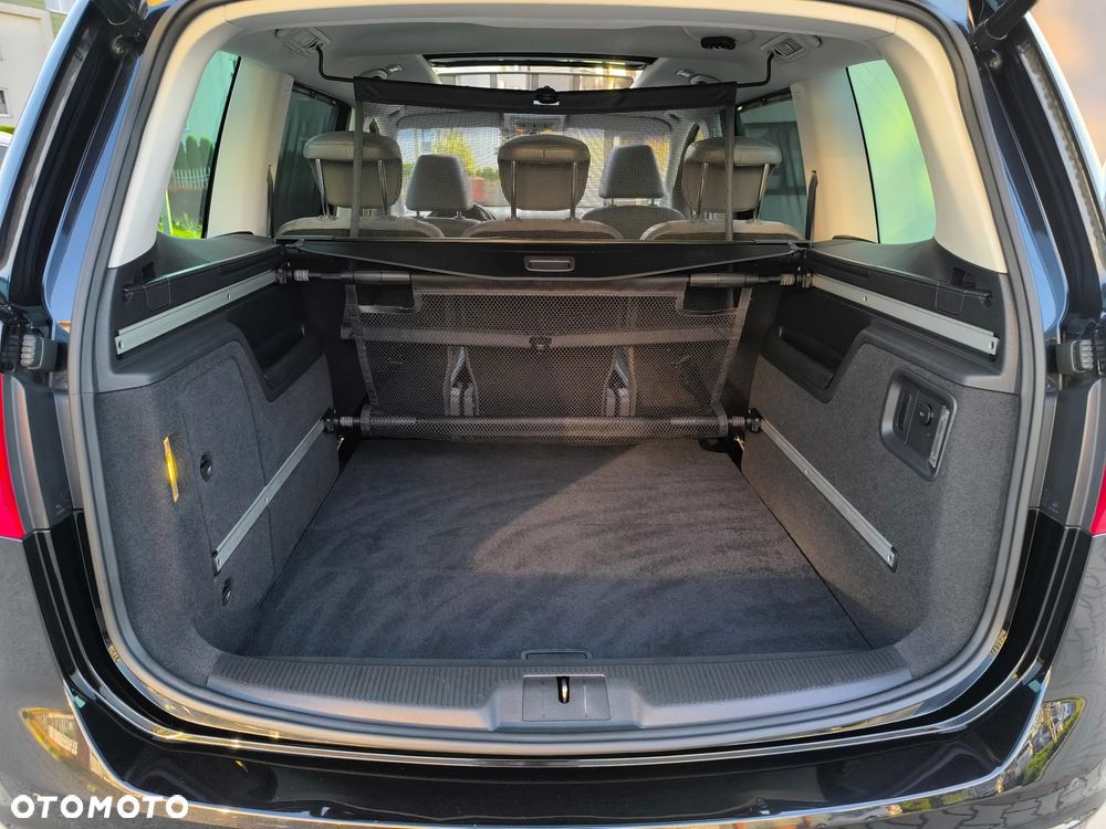 Volkswagen Sharan 2.0 TSI DSG Highline - 19